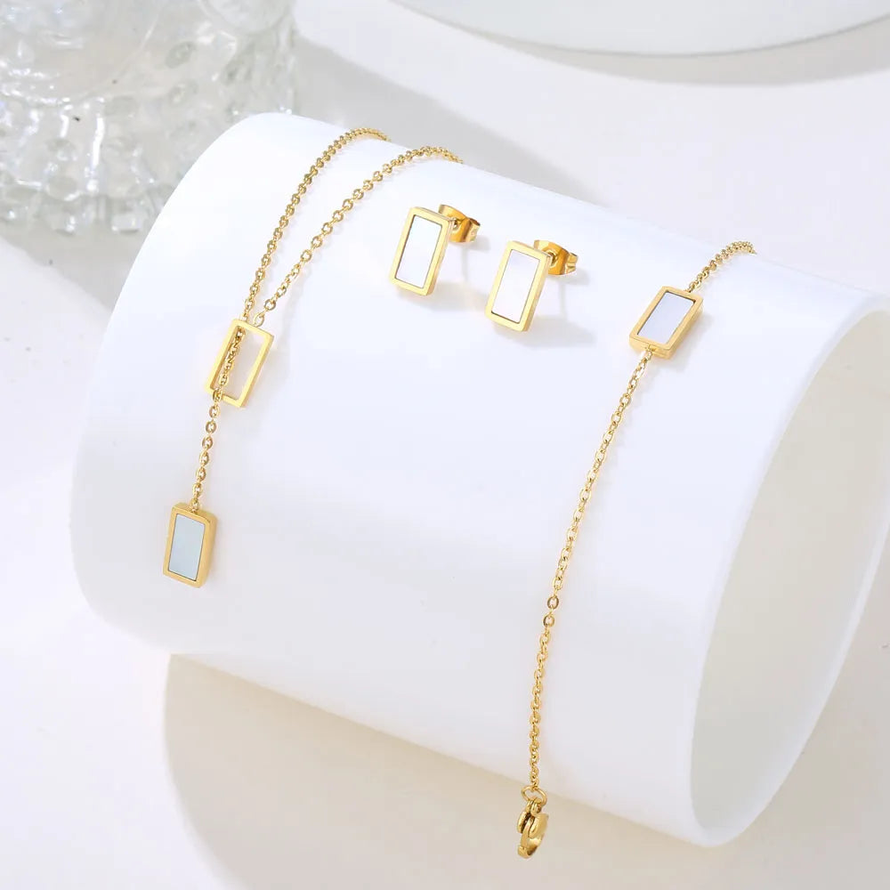 Stainless Steel Necklaces Light Luxury